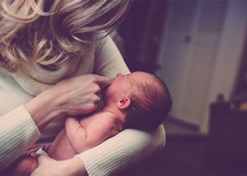 어바인 가정서 생후 2개월 영아 폭행한 유모 기소…아동학대 혐의 10건