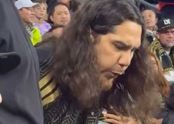 LAFC-갤럭시 라이벌전서 관중 간 충돌…여성 팬에 침 뱉는 장면 포착